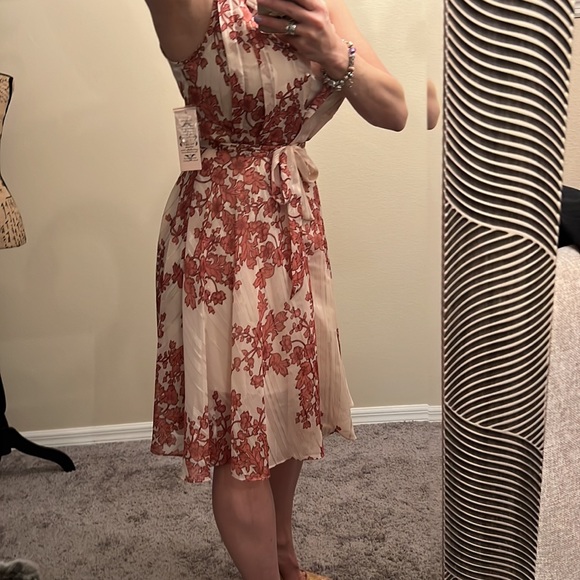 Beautiful flowy summer floral dress size 6 - Picture 13 of 14